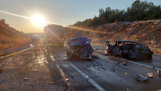 Kafa kafaya facia: 3 kişi yanarak can verdi!