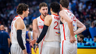 12 Dev Adam Avrupa Şampiyonası'nda çeyrek finalde!