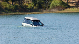 BYD'den İstanbul'da teknoloji şov: Yüzen, zıplayan, dans eden otomobiller ağızları açık bıraktı