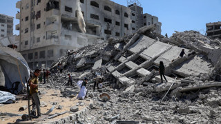 Eli kanlı İsrail, Filistin topraklarında yüzlerce noktayı aynı anda vurdu!