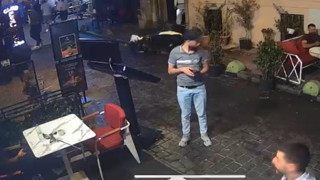 Binanın önüne park ettiği motosikletinin başına gelmeyen kalmadı