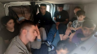 Çoluk, çocuk 20 kaçak göçmen daha yakalandı