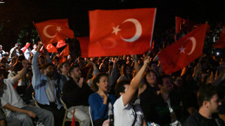 Beşiktaş'ta kalpler ''12 Dev Adam'' için attı