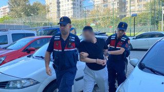 Kız kardeşi şikayetçi olunca gözaltına alındı