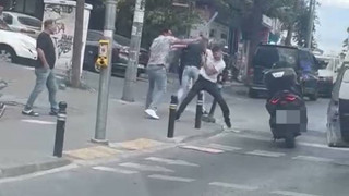 İstanbul trafiğinde sopalı, biber gazlı yol verme kavgası!