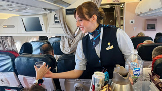 Uçaklarda ücretsiz su ikramının altından AK Partili iş insanı çıktı