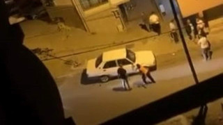 Burası Teksas değil, İstanbul... Sokak ortasında çatışma anı kamerada!