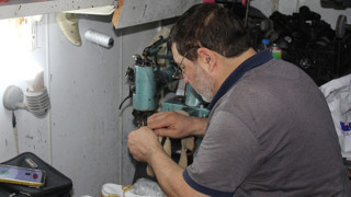 10 metrekarelik ekmek teknesine 40 yıllık bir tecrübe sığdırdı ama yetiştirecek çırak bulamıyor!