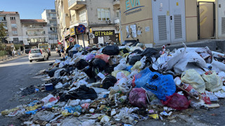 İş bırakma eylemi bitti, çöp dağları bitmedi: Buca çöpe bulandı!