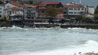 Karadeniz kudurdu: Dalga boyu 5 metreye ulaştı!