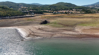 Kuraklık harita değiştirmeye devam ediyor: Sular çekildi Türkiye'nin adası kara parçası oldu!