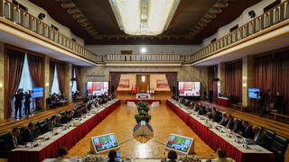 Süreç komisyonunda tansiyon yükseldi; DEM Partililer toplantıyı terk etti