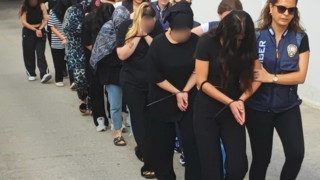 Günlük 24 milyon TL kazanıyorlardı... Yedikleri haltı duyunca inanamayacaksınız!