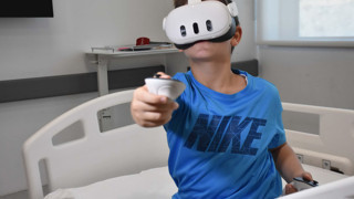 Minikler için korku, kaygı ve ağrıya karşı sanal gerçeklik gözlüklerle ön tedavi başladı