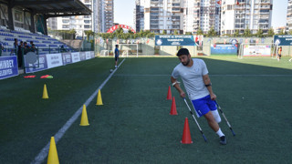 Elektrik akımına kapılıp bacağını kaybetmişti, futbolla hayata tutundu...