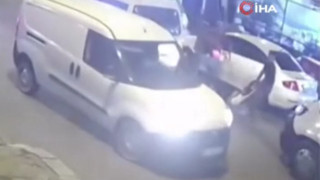 Yolda tartıştılar, aracından indirip sopayla saldırıp hastanelik ettiler!