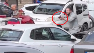 Başkent Ankara'da akılalmaz olay: Yol verme kavgasında silahını çekip tehdit etti!