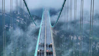 İki saatlik yolu 2 dakikaya indiren dünyanın en büyük köprüsü açıldı