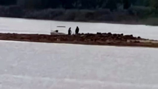 Sular çekildi, Sapanca Gölü'ndeki gizemli yapı yeniden ortaya çıktı!