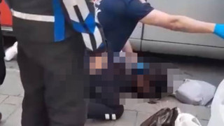 İstanbul'da feci kaza: Tramvay bir yayaya çarptı; kaza anı kamerada