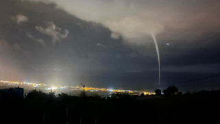 Hatay'da denizde oluşan dev hortum büyük korkuya yol açtı