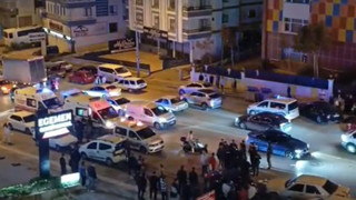 Trafikteki tartışma sonrası camına taş atılan sürücü, aracıyla bir kişiyi ezdi!