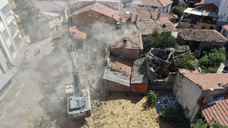 6.1 ve 5.4'lük depremler ölü fayları harekete geçirdi