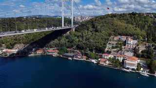 İstanbul Boğazı'nda geminin yıktığı 346 yıllık yalının son hali görüntülendi