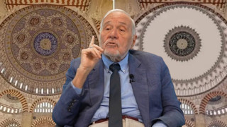 Prof. Dr. İlber Ortaylı Selimiye Camii'ndeki restorasyon rezaletine resti çekti