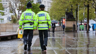 Sinagog önünde kanlı saldırı: 2 ölü, 2 yaralı var