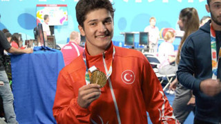 Gururlan Türkiyem! Bugün bir Dünya Şampiyonumuz daha oldu!