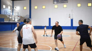 Konyaaltı'nın yeni tesisinde ilk maç Başkan Kotan'dan