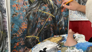 Kimisini tozlu raflardan, kimisini çöpten... Anaokul öğretmeninin el emeği hayran bıraktı