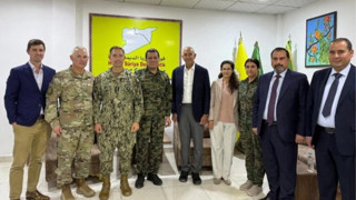 ABD Büyükelçisi ve Trump'ın özel temsilcisinden skandal harita önünde skandal fotoğraf karesi!