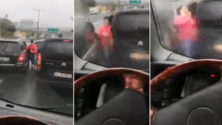 İstanbul'da akılalmaz olay! Zincirleme kazayı görüntülerken kadına çarptı