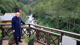 Erdoğan'dan babaevinde ''kirlettik, rezil ettik'' dediği bir zamanların cennetine ziyaret