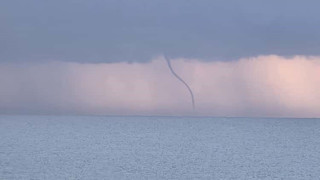 Antalya'da hortum paniği! Zarara yol açmasa da korkusu yetti!