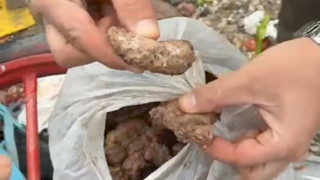 Taraftar ölümden döndü: Tükürük köftesinde mide bulandıran skandala suçüstü!