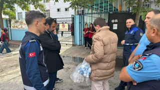 Manisa Büyükşehir’den Okul Önlerinde Seyyar Satıcı Denetimi