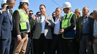 Manisa Büyükşehir'in 2 milyar TL'lik dev altyapı projesinde ilk kepçe vuruldu