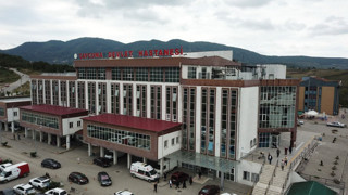 Karın ağrısıyla hastaneye giden 16 yaşındaki kız çocuğu doğum yaptı, bebek hayatını kaybetti!