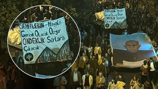 Diyarbakır'da rezil gece! Bebek katili Öcalan'a özgürlük yürüyüşü düzenlediler!