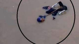 Sular yükseldi, engelli yaşlı kadın alt geçitte ölümle burun buruna geldi!