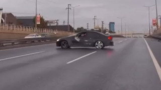 Düğün konvoyundaki magandalığı hem pahalıya patladı; hem de 5 ayrı suçtan ehliyeti de kaptırdı!