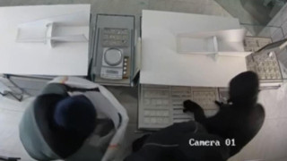 AVM'de milyonluk soygun: Gece içeri girip ne buldularsa götürdüler!