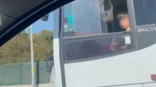 İstanbul'da servis otobüsünün şoför koltuğunda oturanı görenler ''yok artık'' dedi!