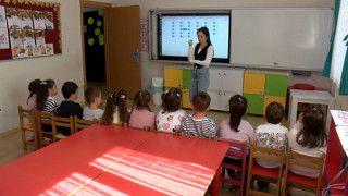 Mezun olduğu okulda ilk öğretmeniyle meslektaş oldu