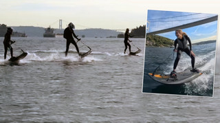 İstanbul Boğazı'nda ünlü mankenin çocuğuyla birlikte jet sörf şovu olay oldu!