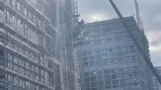 İstanbul'da inşaatın yük asansörü düştü: Yaralılar var