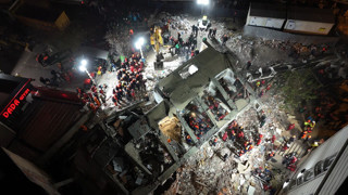 Gebze'de çöken binada annenin de cansız bedenine ulaşıldı: 5 kişilik aileden 1'i sağ kurtarıldı!